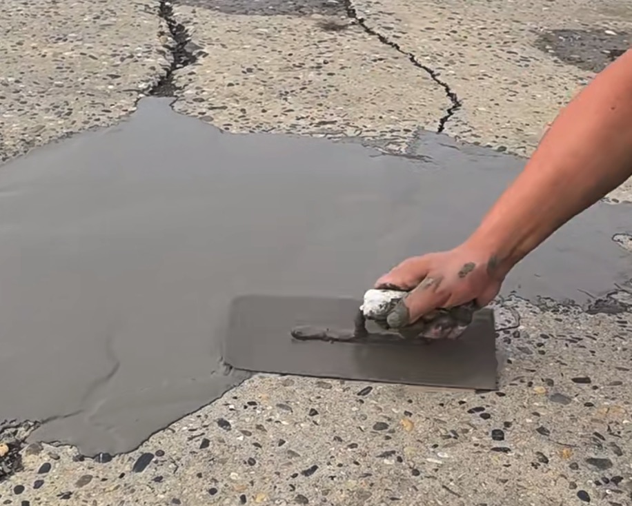 未央CGM 高效薄层道路修补料（CGM 道路抢修料）